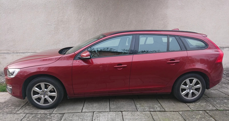 Volvo V60 cena 47000 przebieg: 144000, rok produkcji 2014 z Skawina małe 596